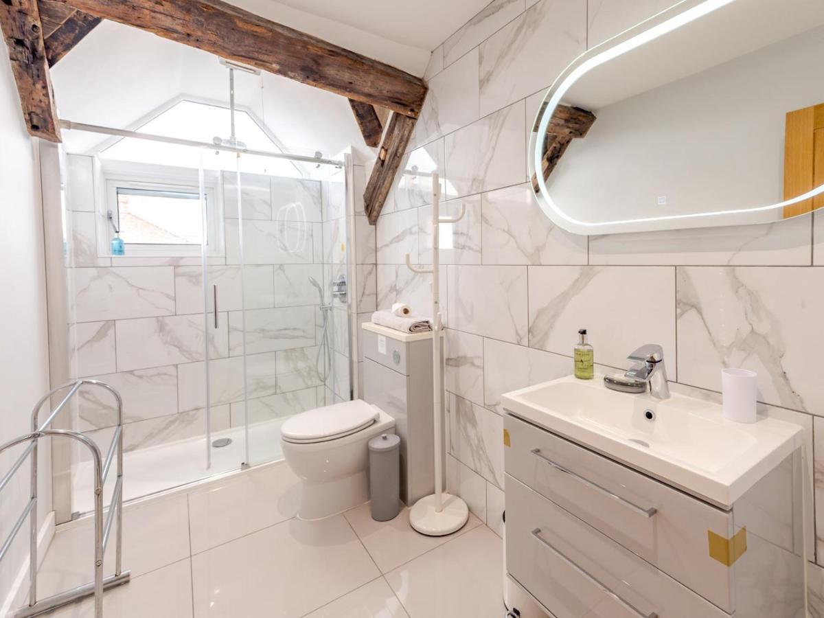 Pass The Keys 5C Charming Town Centre Apartment With Roof Top Views Shrewsbury Exterior photo
